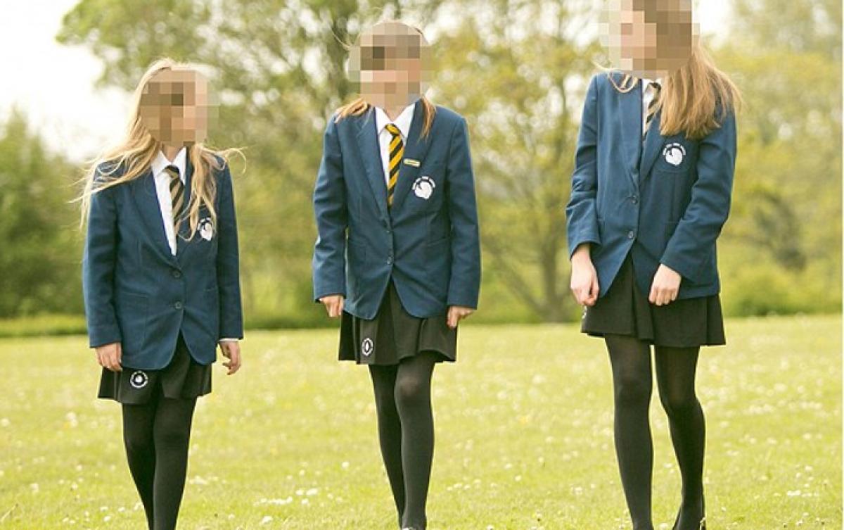 UK school tells girls to wear tights to avoid sex attacks